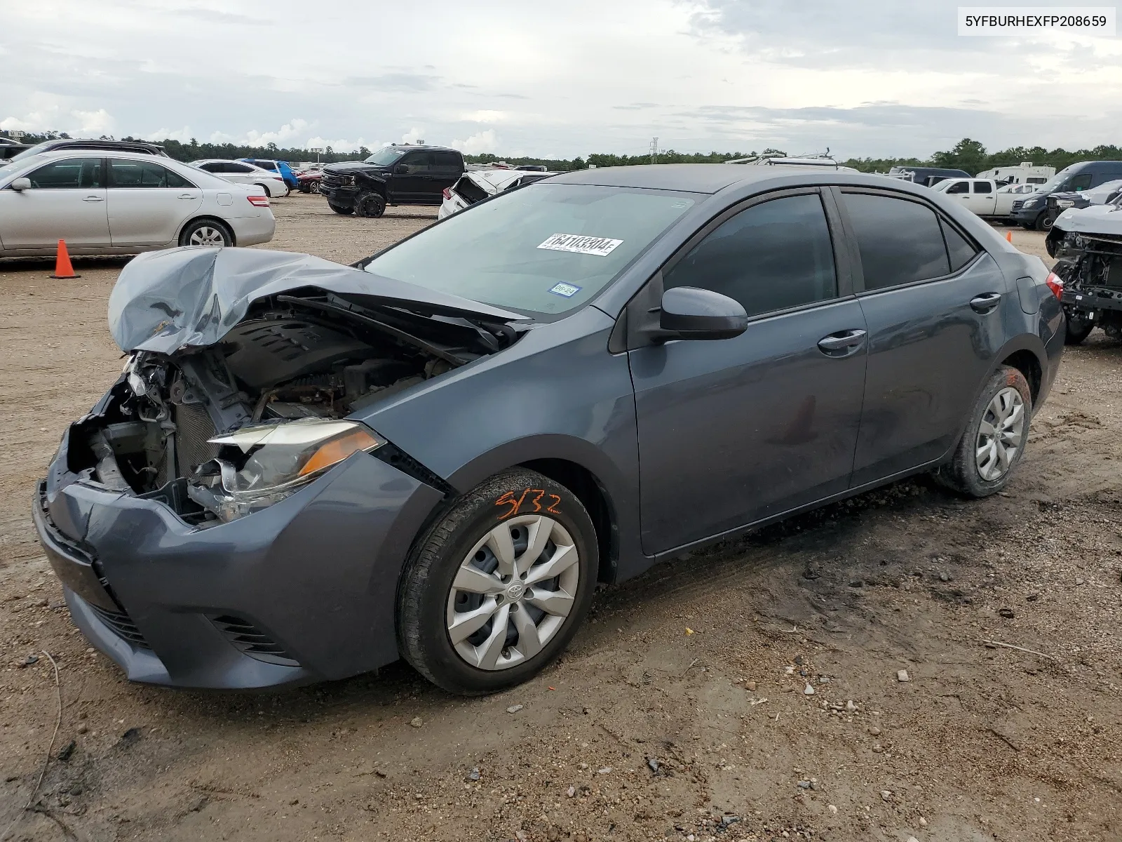 2015 Toyota Corolla L VIN: 5YFBURHEXFP208659 Lot: 64103304