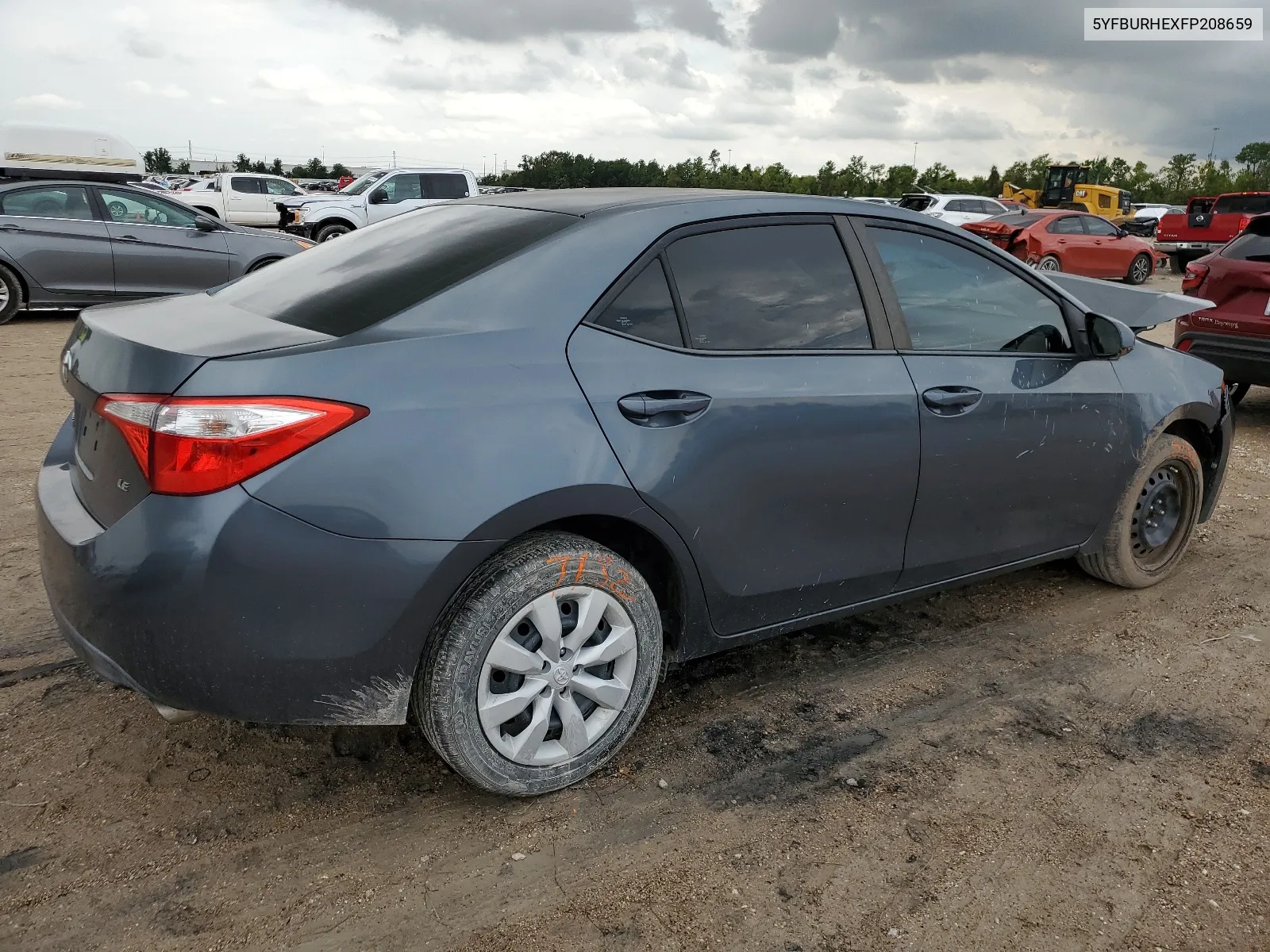 2015 Toyota Corolla L VIN: 5YFBURHEXFP208659 Lot: 64103304