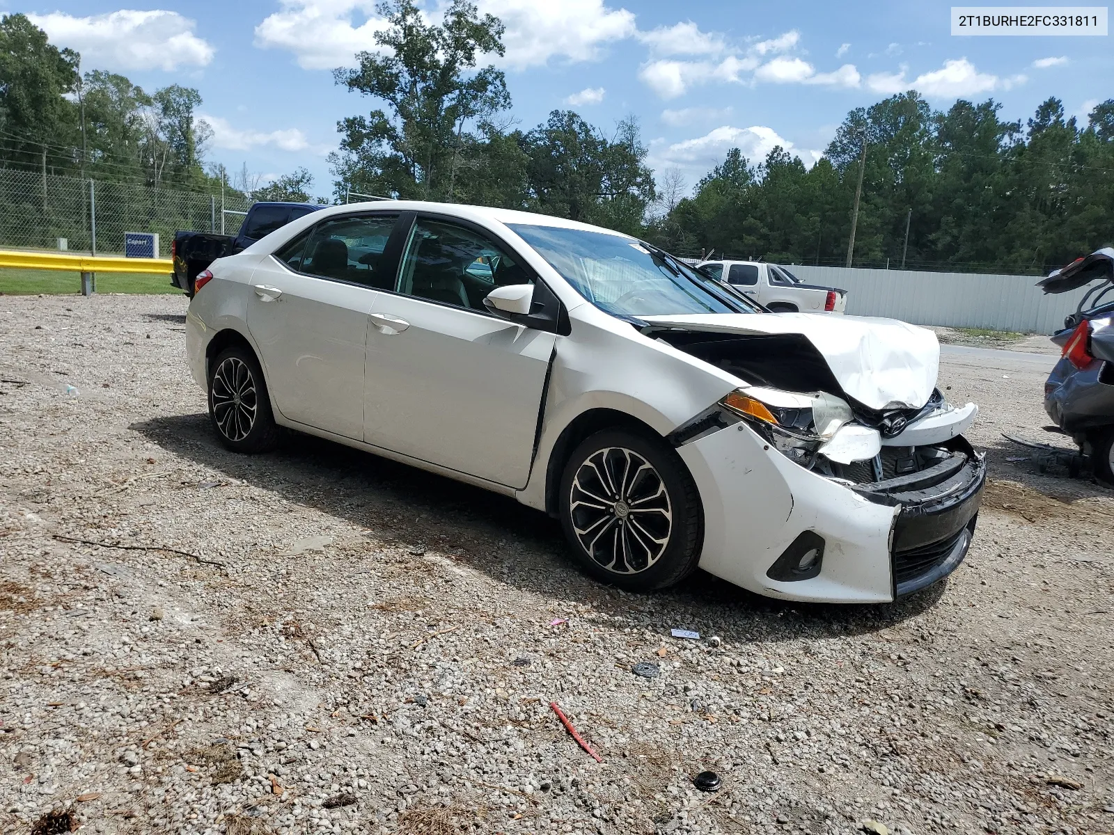 2015 Toyota Corolla L VIN: 2T1BURHE2FC331811 Lot: 67939344