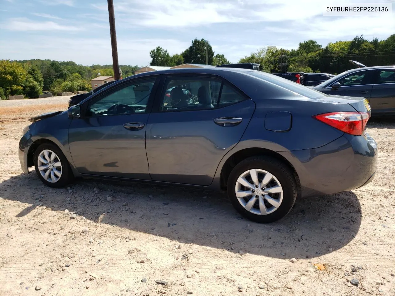 2015 Toyota Corolla L VIN: 5YFBURHE2FP226136 Lot: 70165284