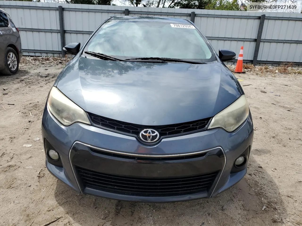 2015 Toyota Corolla L VIN: 5YFBURHE0FP271639 Lot: 70812934