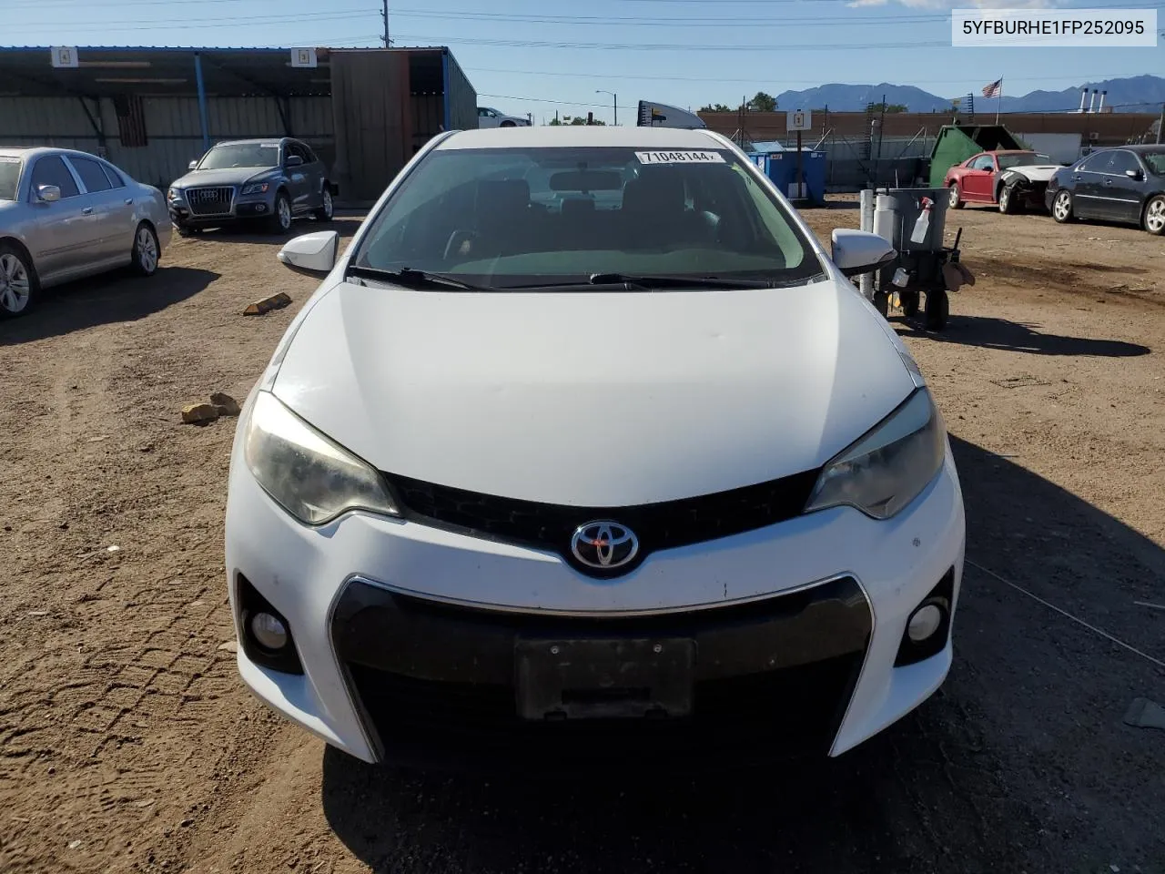 2015 Toyota Corolla L VIN: 5YFBURHE1FP252095 Lot: 71048144