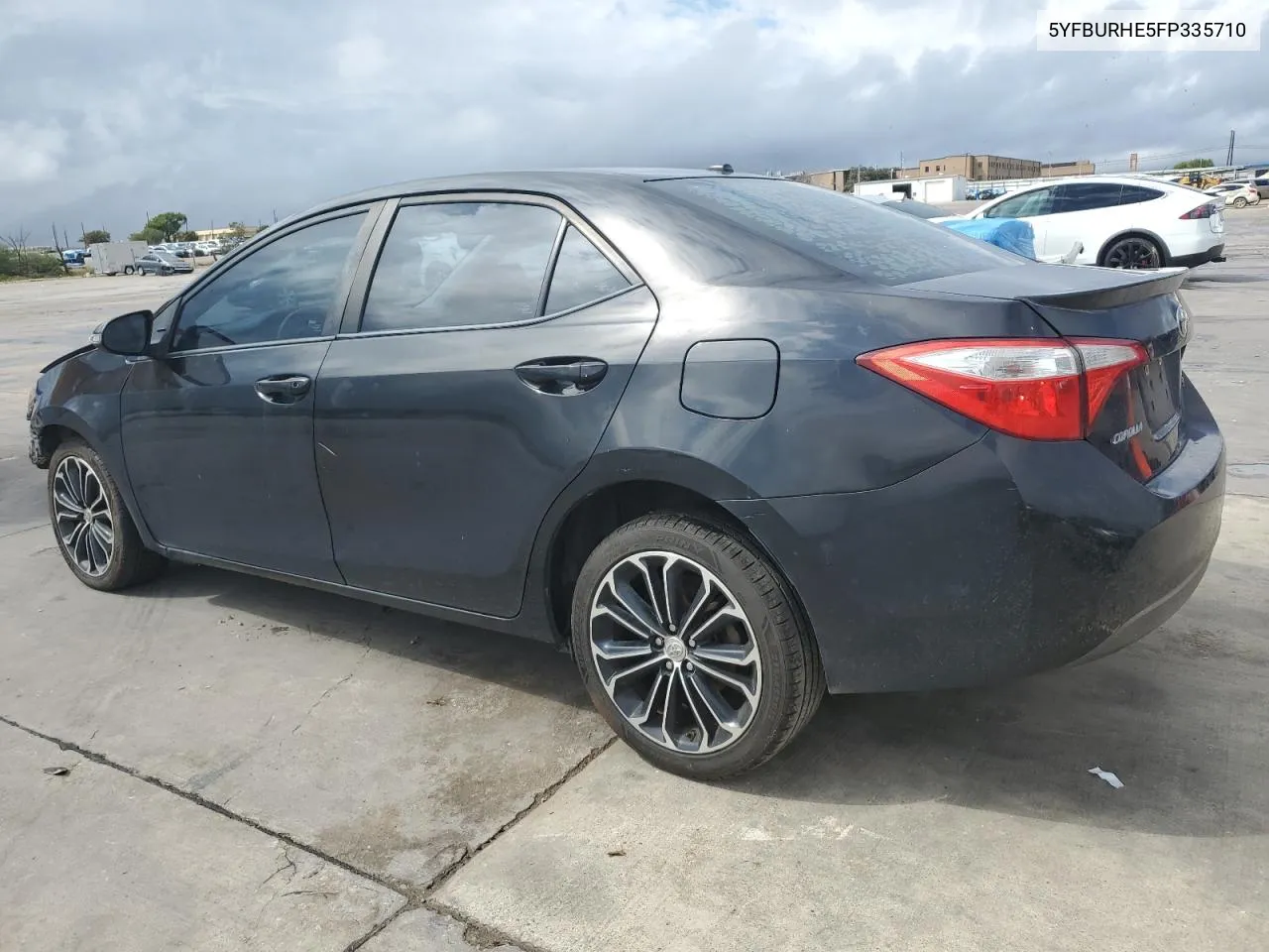 2015 Toyota Corolla L VIN: 5YFBURHE5FP335710 Lot: 72651874