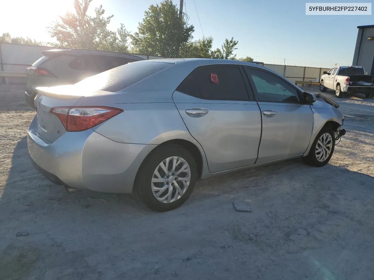 2015 Toyota Corolla L VIN: 5YFBURHE2FP227402 Lot: 73279414