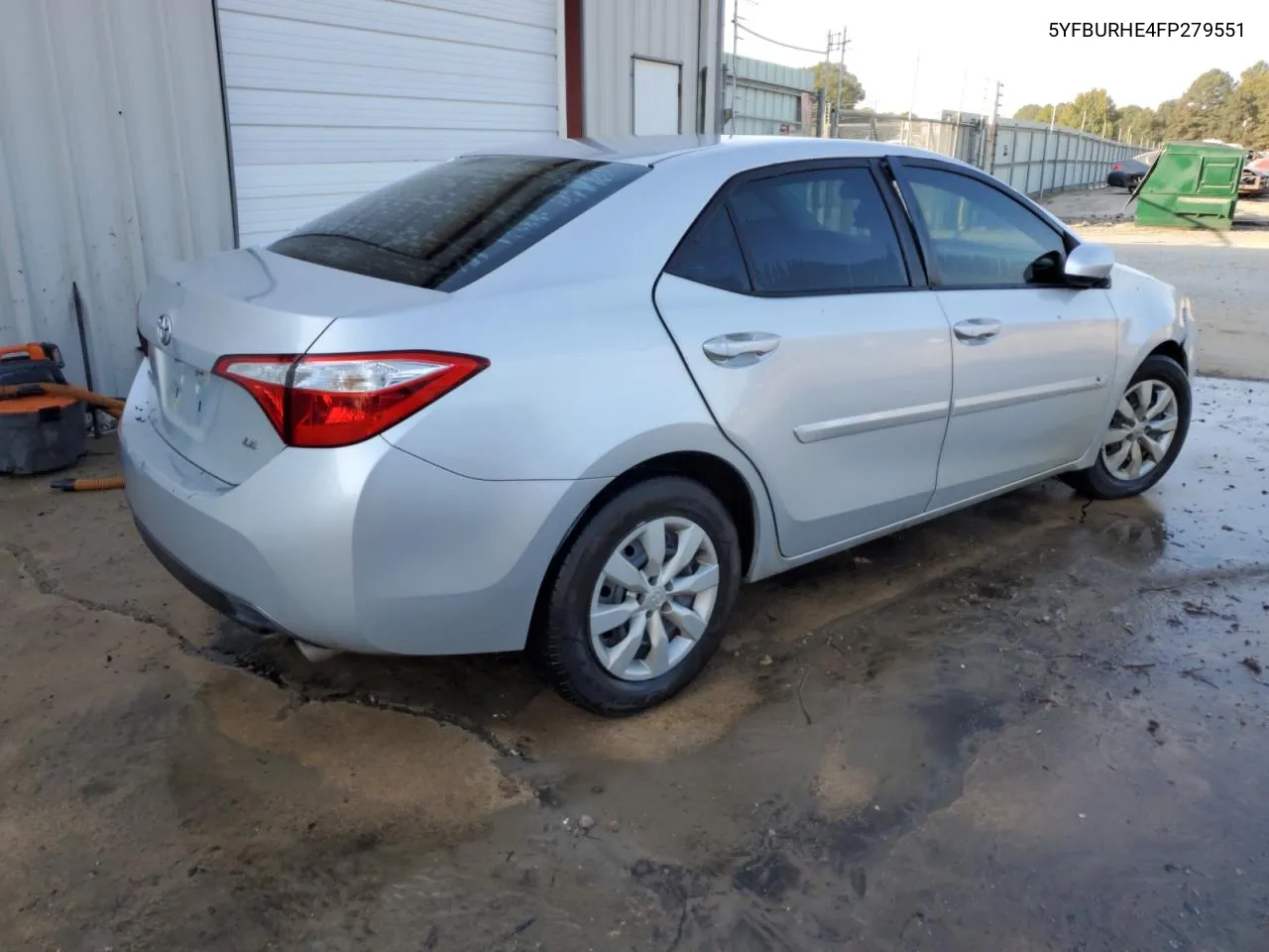 2015 Toyota Corolla L VIN: 5YFBURHE4FP279551 Lot: 75843044