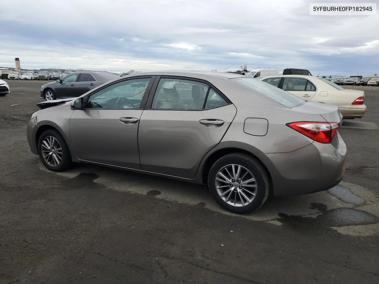 2015 Toyota Corolla L VIN: 5YFBURHE0FP182945 Lot: 76050164