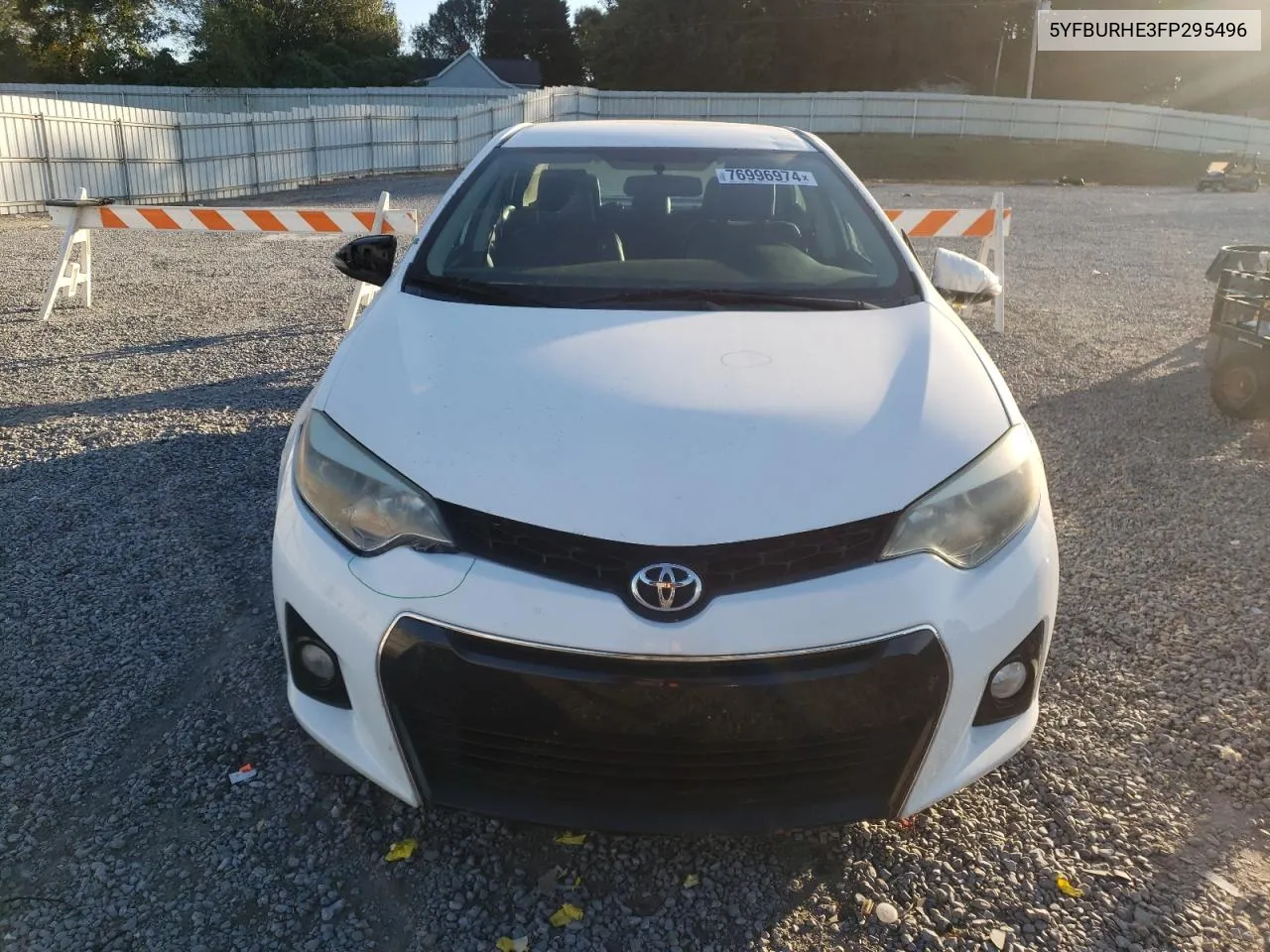 2015 Toyota Corolla L VIN: 5YFBURHE3FP295496 Lot: 76996974