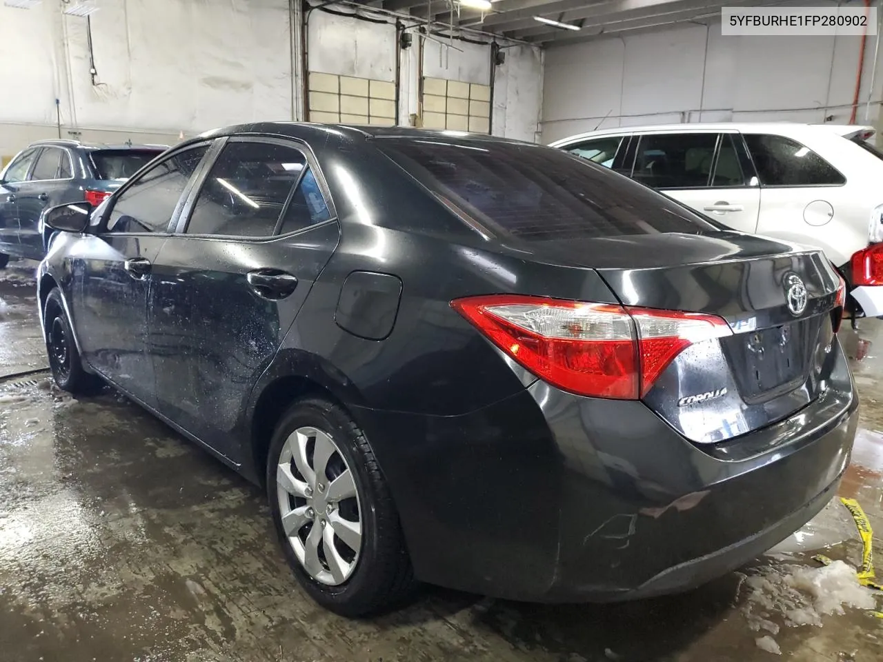 2015 Toyota Corolla L VIN: 5YFBURHE1FP280902 Lot: 79690654