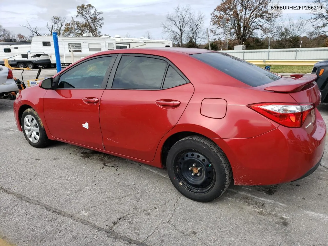 2015 Toyota Corolla L VIN: 5YFBURHE2FP256219 Lot: 79851884