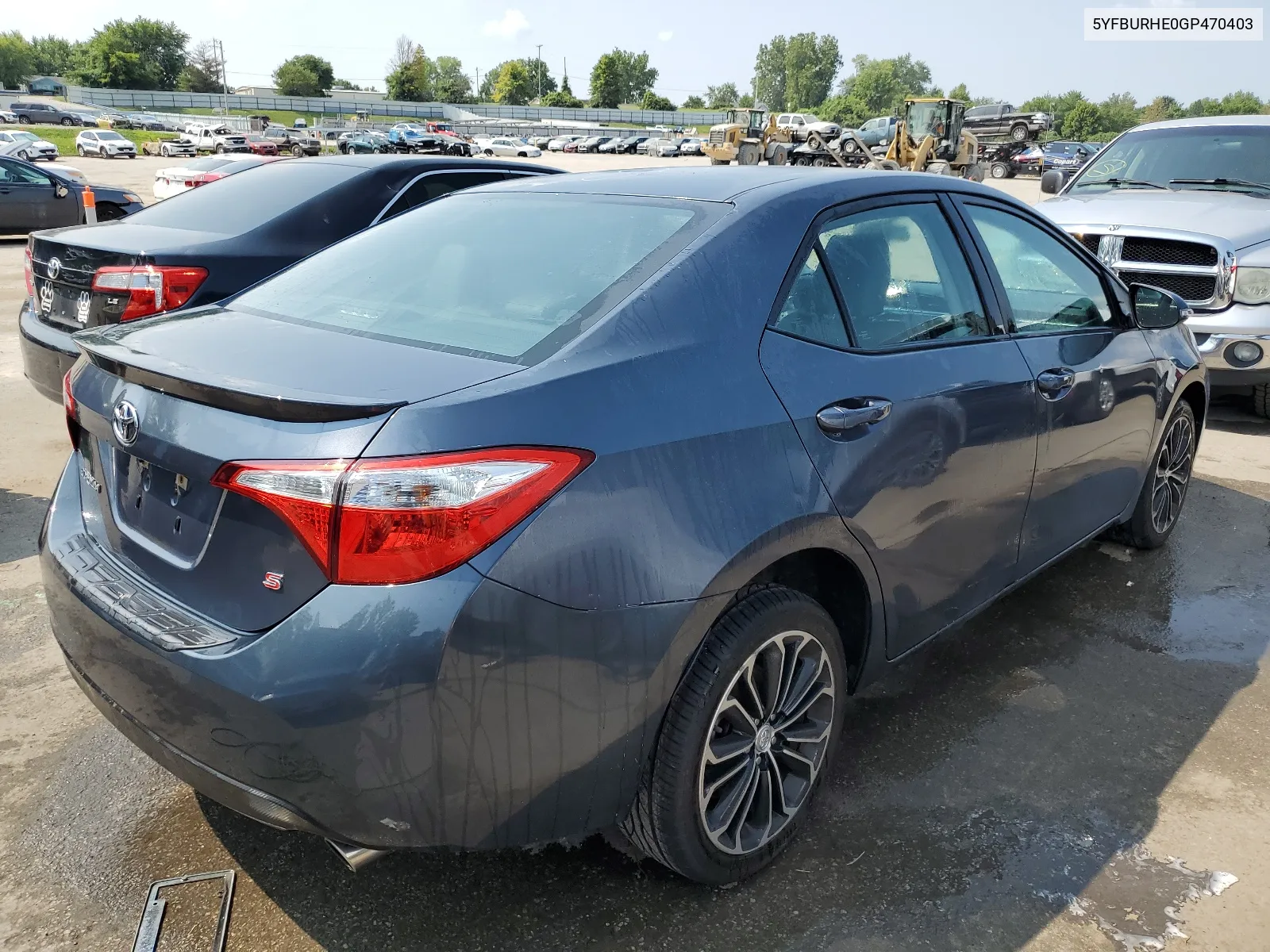 2016 Toyota Corolla L VIN: 5YFBURHE0GP470403 Lot: 64103254