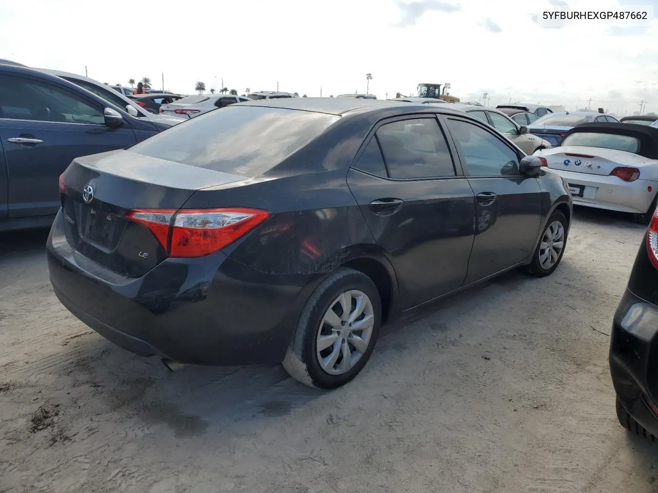 2016 Toyota Corolla L VIN: 5YFBURHEXGP487662 Lot: 76235924