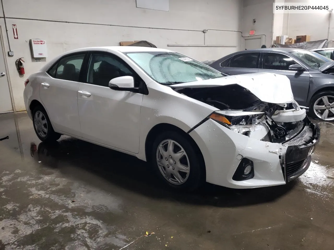 2016 Toyota Corolla L VIN: 5YFBURHE2GP444045 Lot: 80448034