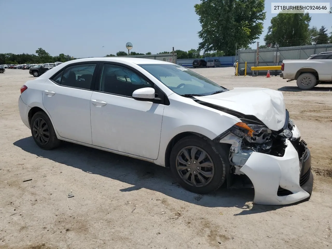 2017 Toyota Corolla L VIN: 2T1BURHE5HC924646 Lot: 62534804