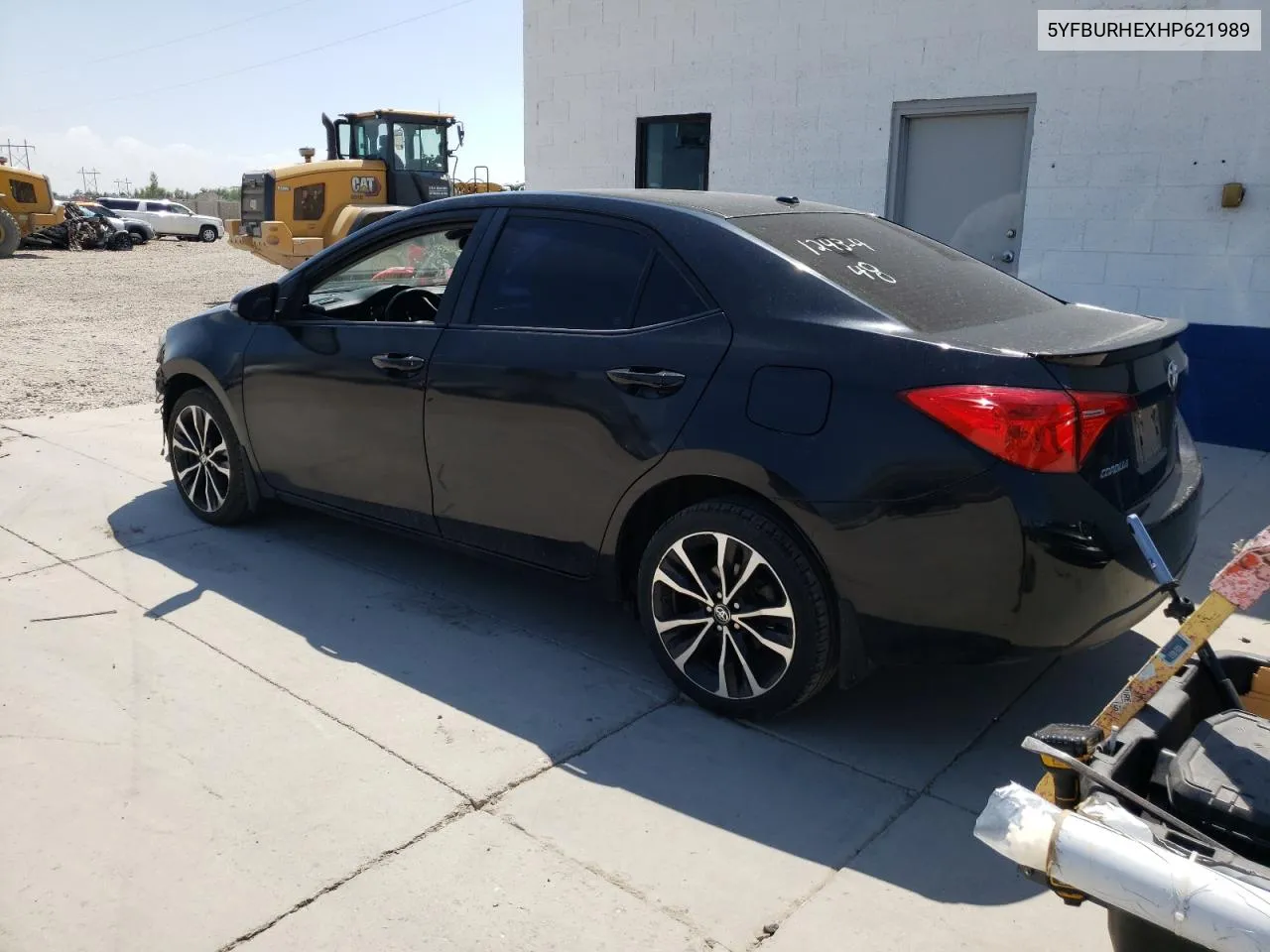 2017 Toyota Corolla L VIN: 5YFBURHEXHP621989 Lot: 62648214