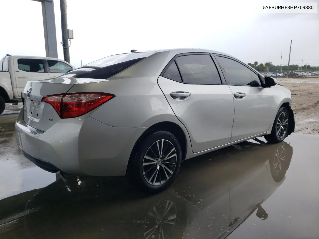 2017 Toyota Corolla L VIN: 5YFBURHE3HP709380 Lot: 70332174