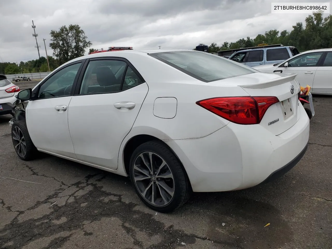 2017 Toyota Corolla L VIN: 2T1BURHE8HC898642 Lot: 70620394