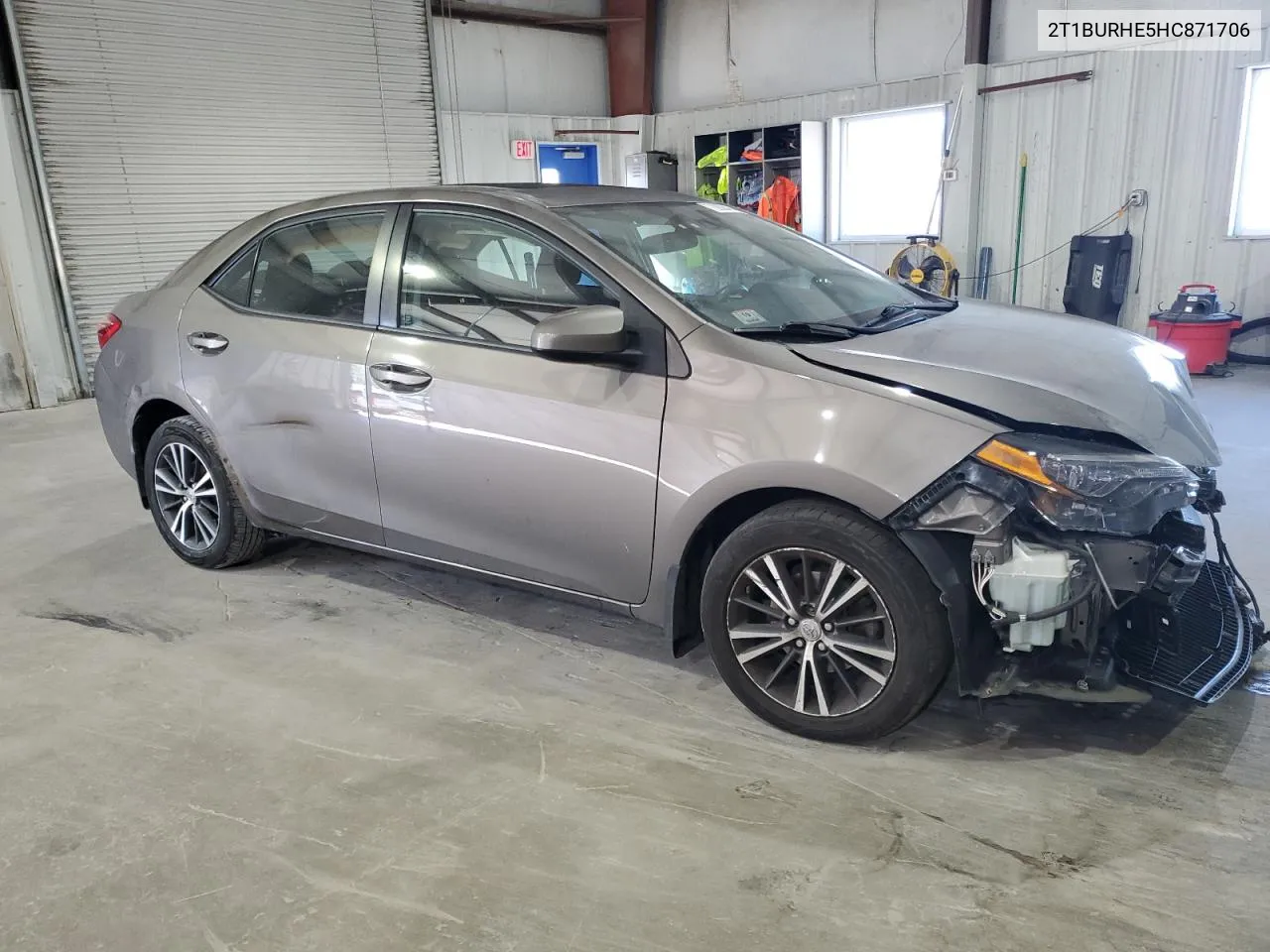 2017 Toyota Corolla L VIN: 2T1BURHE5HC871706 Lot: 70908414