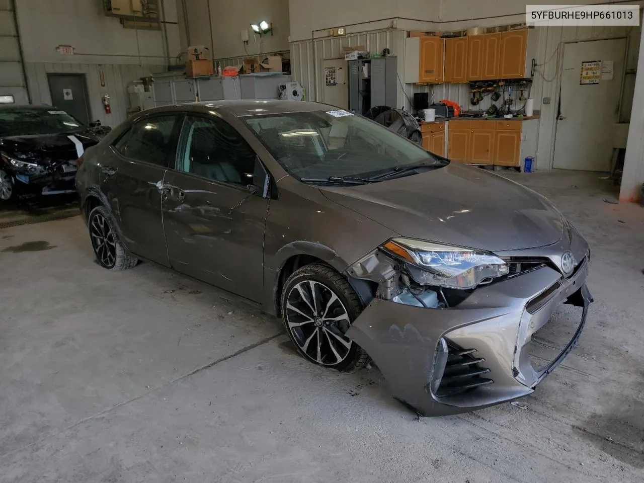 2017 Toyota Corolla L VIN: 5YFBURHE9HP661013 Lot: 71286734