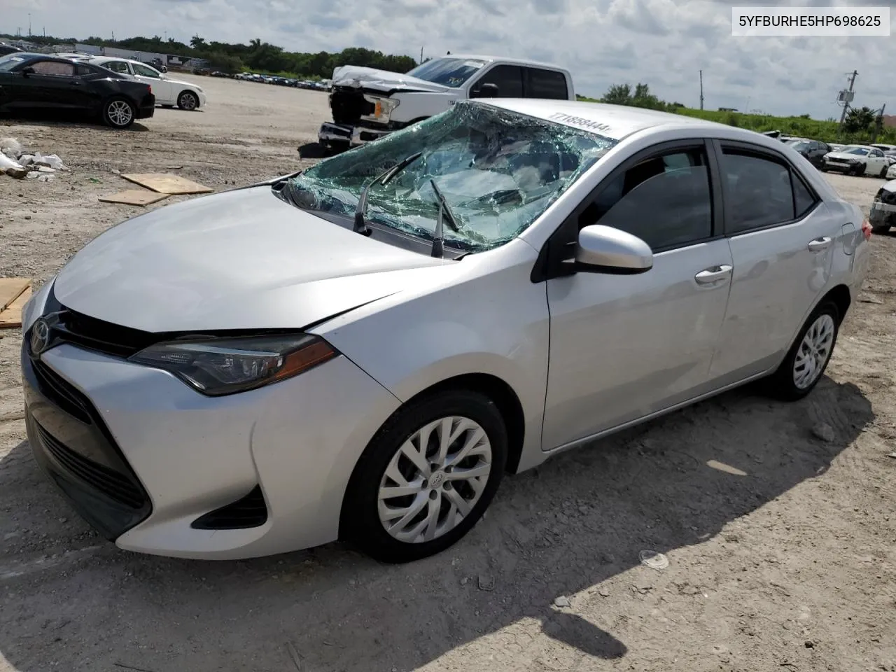 2017 Toyota Corolla L VIN: 5YFBURHE5HP698625 Lot: 71858444