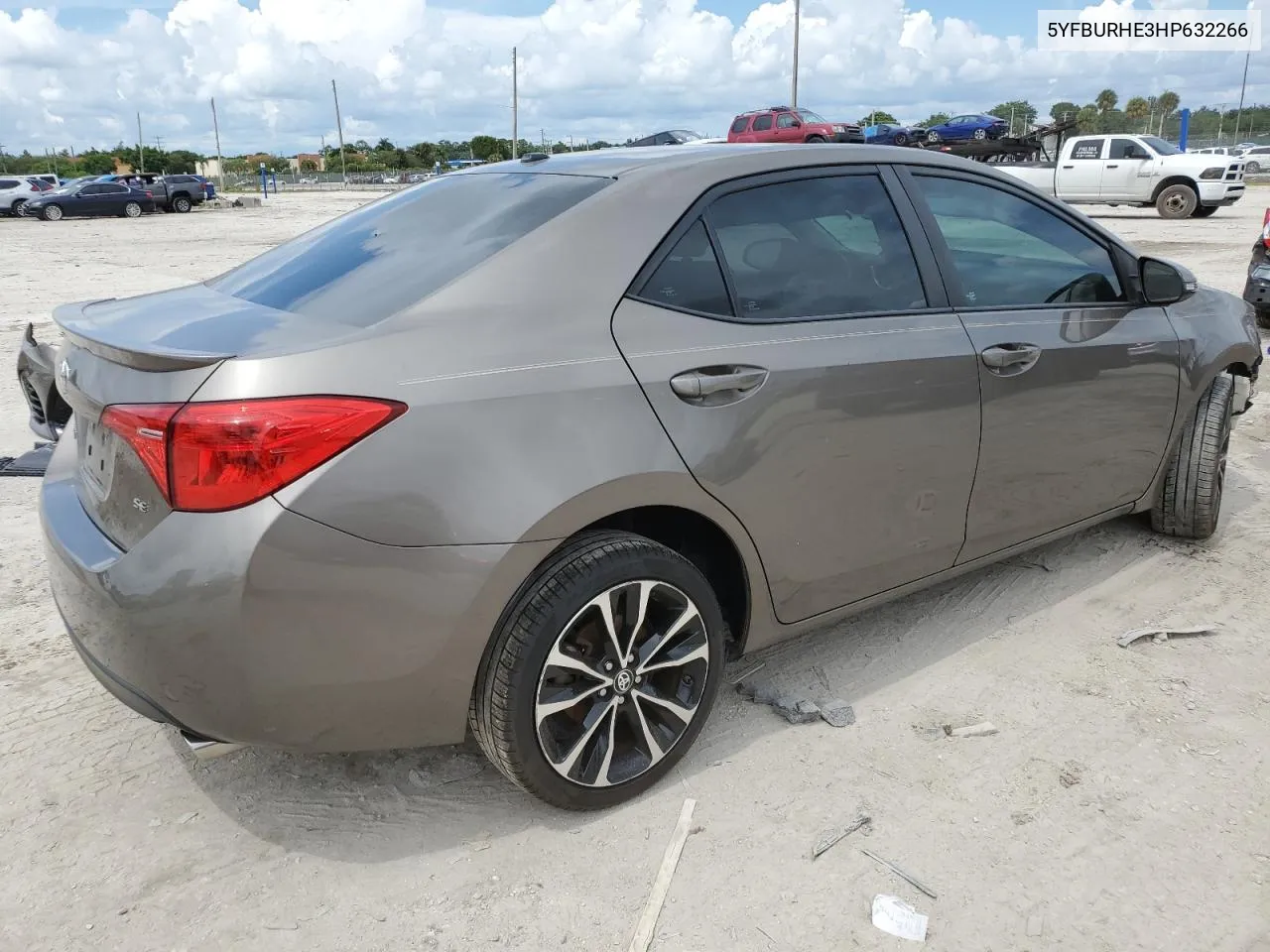 2017 Toyota Corolla L VIN: 5YFBURHE3HP632266 Lot: 72060394