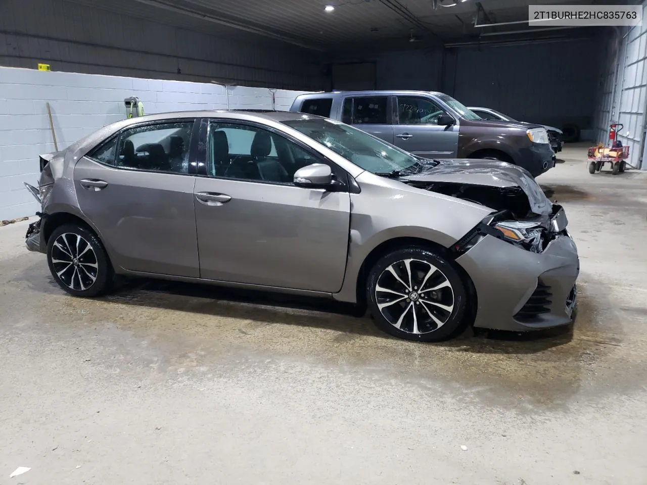 2017 Toyota Corolla L VIN: 2T1BURHE2HC835763 Lot: 72352904