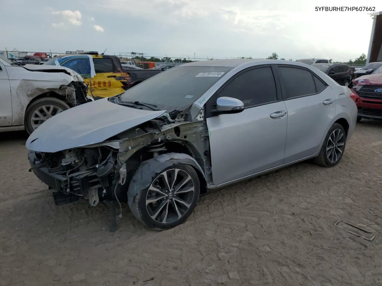 5YFBURHE7HP607662 2017 Toyota Corolla L