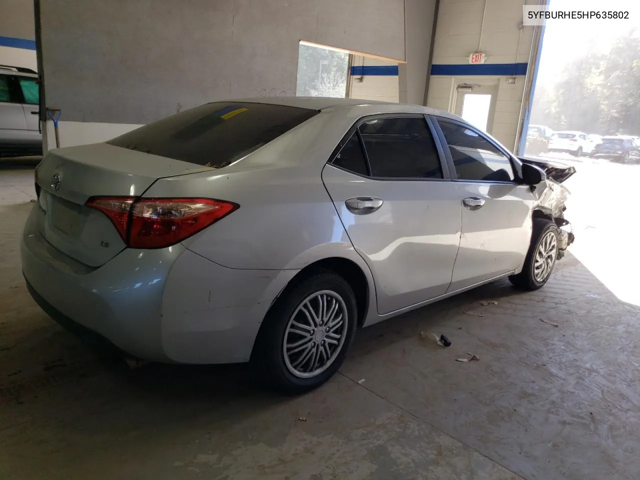 2017 Toyota Corolla L VIN: 5YFBURHE5HP635802 Lot: 74736734