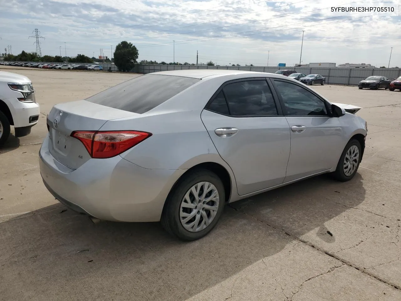 2017 Toyota Corolla L VIN: 5YFBURHE3HP705510 Lot: 76406644