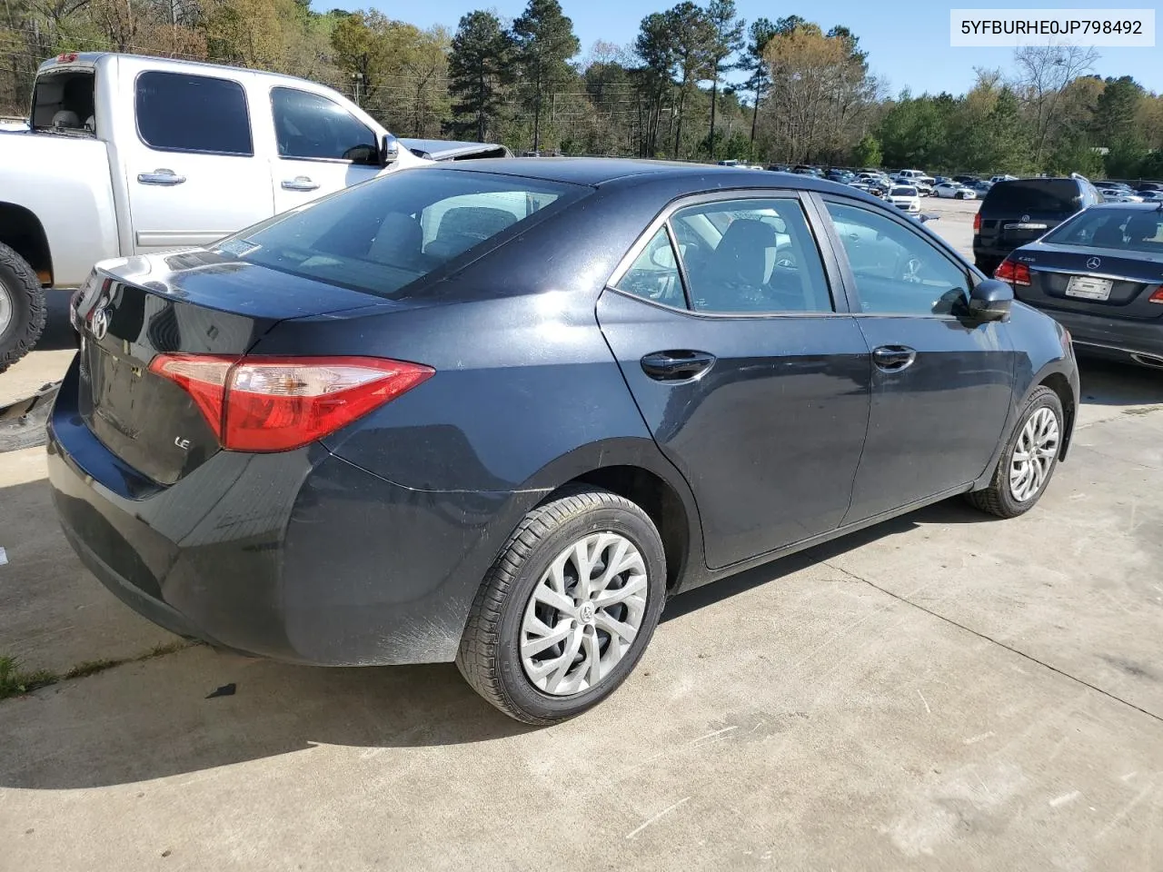 2018 Toyota Corolla L VIN: 5YFBURHE0JP798492 Lot: 47230924