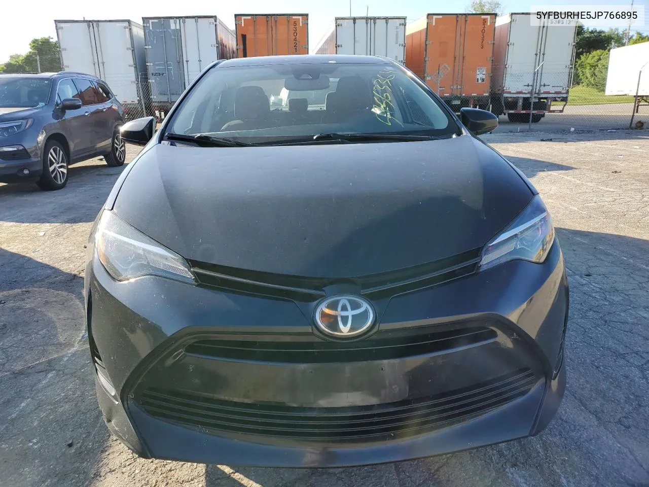 2018 Toyota Corolla L VIN: 5YFBURHE5JP766895 Lot: 57563364