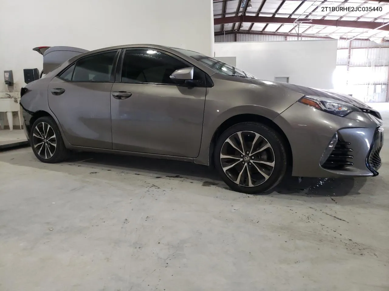 2018 Toyota Corolla L VIN: 2T1BURHE2JC035440 Lot: 58129974