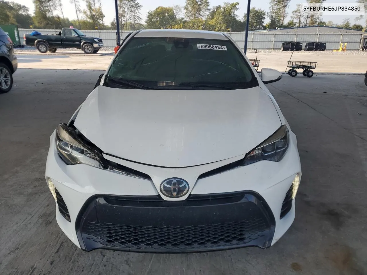 2018 Toyota Corolla L VIN: 5YFBURHE6JP834850 Lot: 69060484