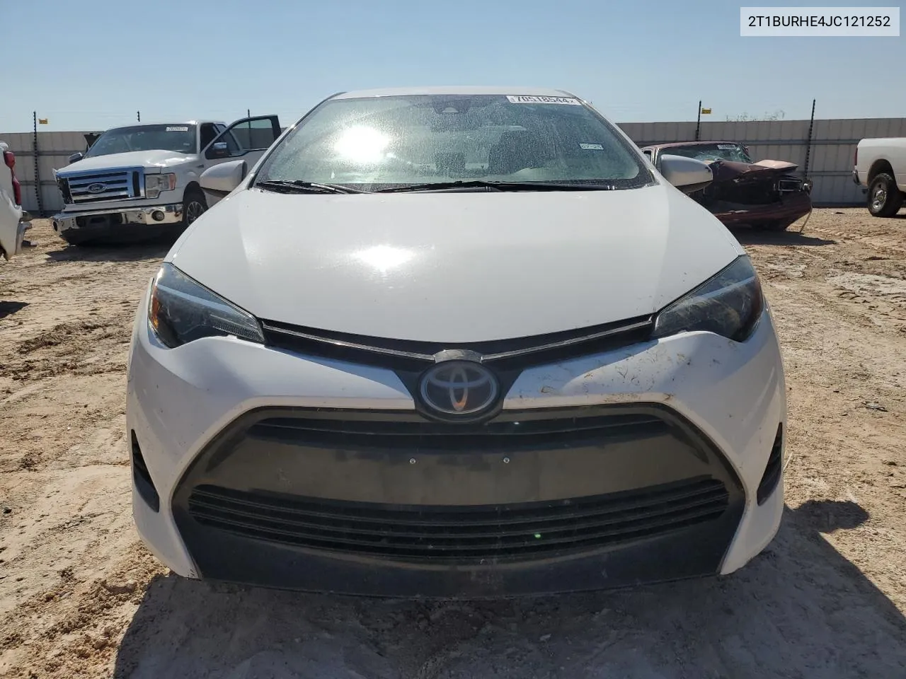 2T1BURHE4JC121252 2018 Toyota Corolla L