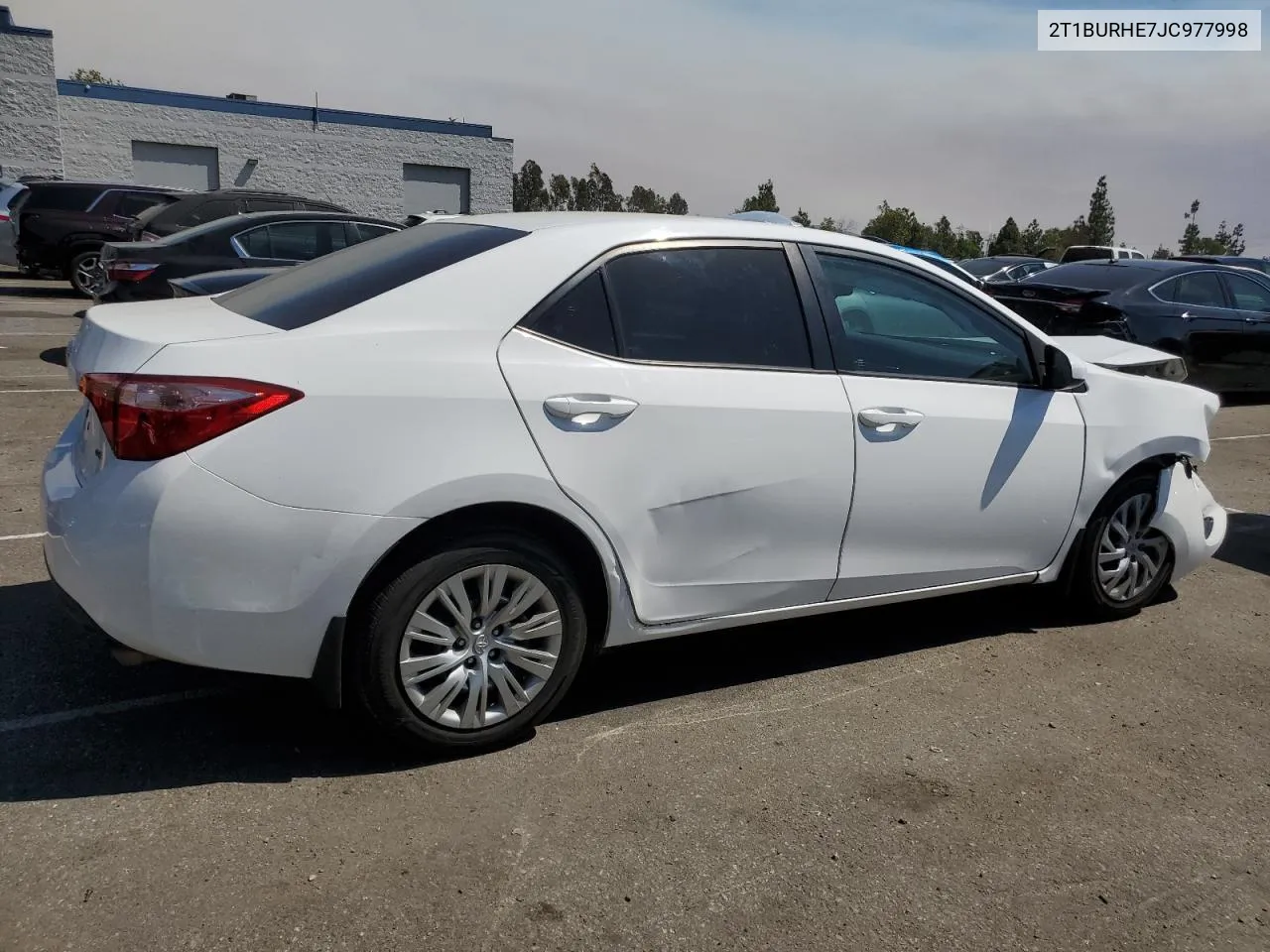 2018 Toyota Corolla L VIN: 2T1BURHE7JC977998 Lot: 70865574