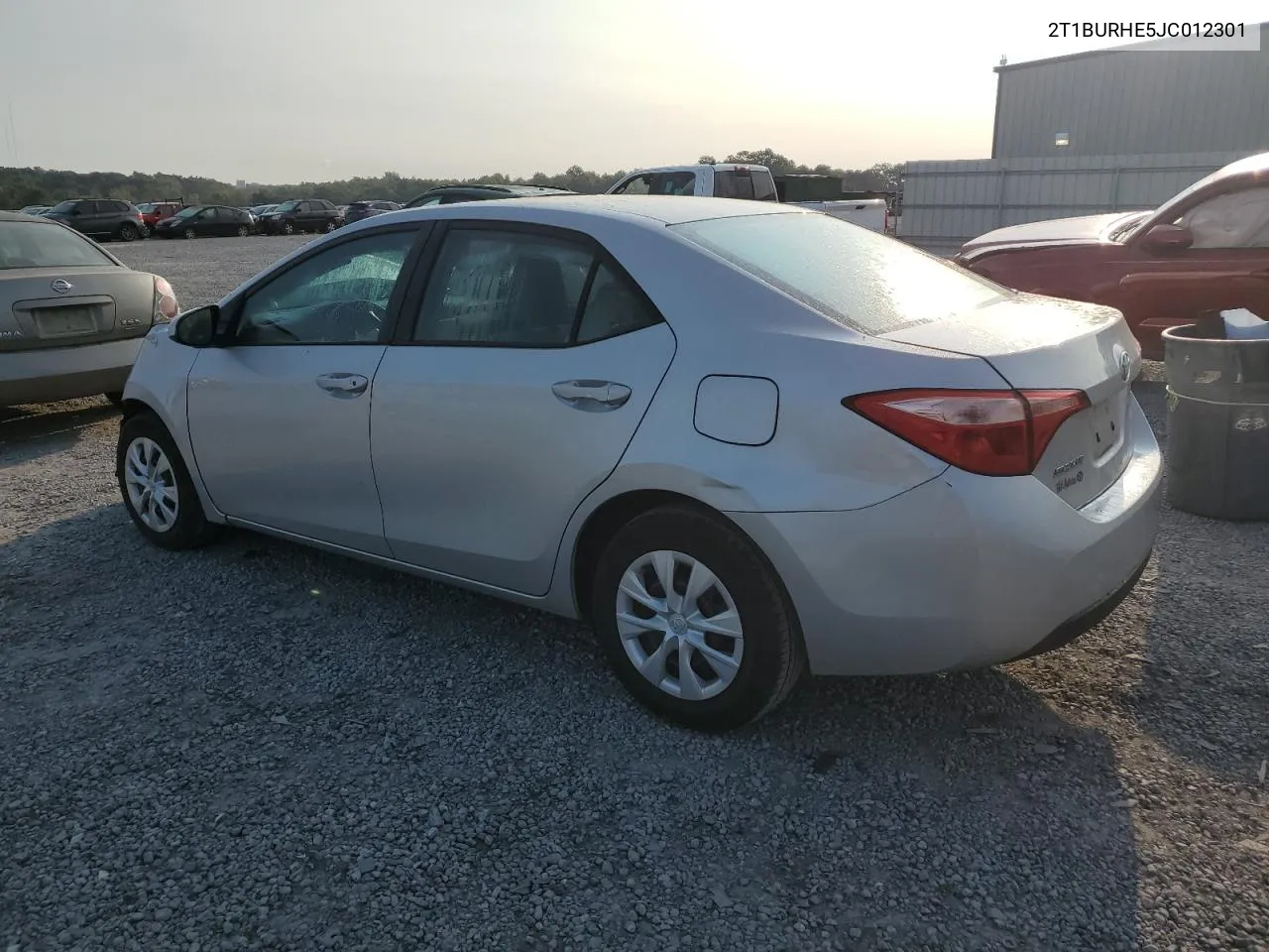 2T1BURHE5JC012301 2018 Toyota Corolla L