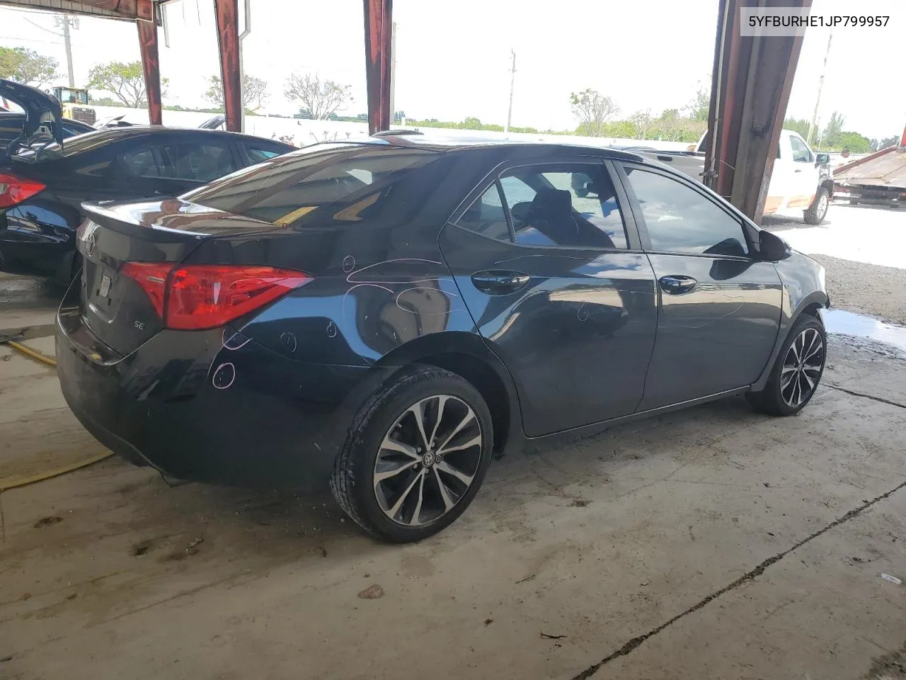 2018 Toyota Corolla L VIN: 5YFBURHE1JP799957 Lot: 71255884