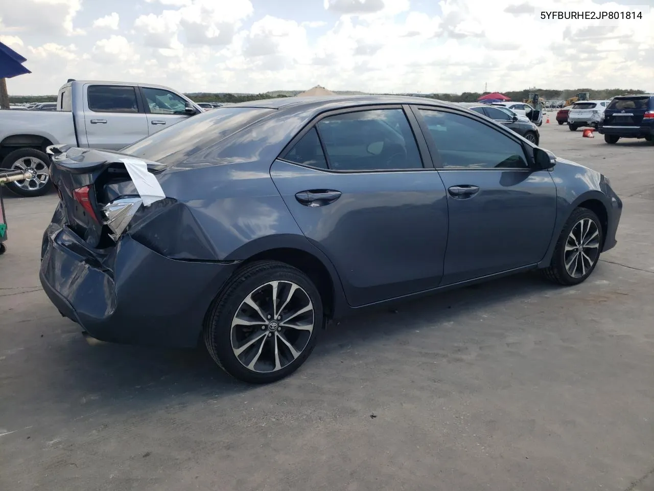 5YFBURHE2JP801814 2018 Toyota Corolla L