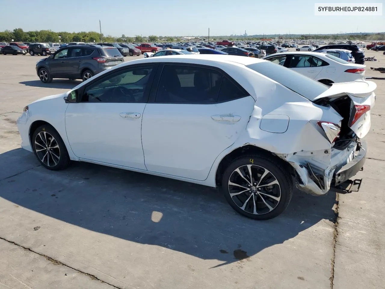 5YFBURHE0JP824881 2018 Toyota Corolla L