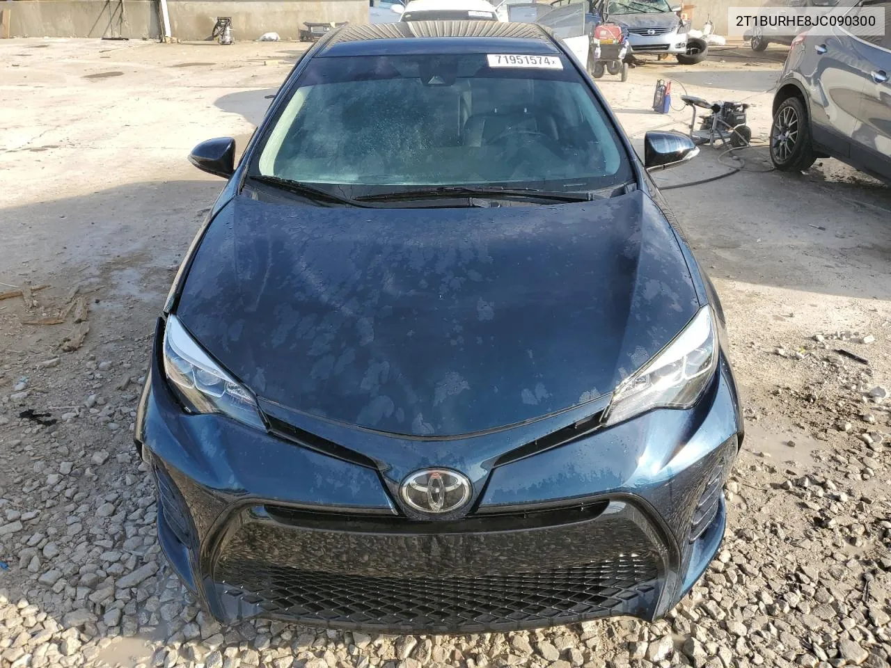 2018 Toyota Corolla L VIN: 2T1BURHE8JC090300 Lot: 71951574