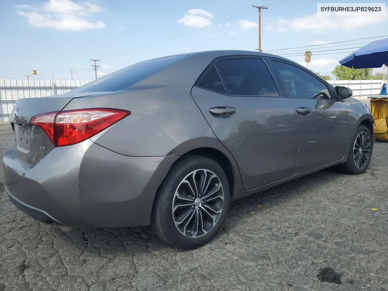 2018 Toyota Corolla L VIN: 5YFBURHE3JP829623 Lot: 72216214