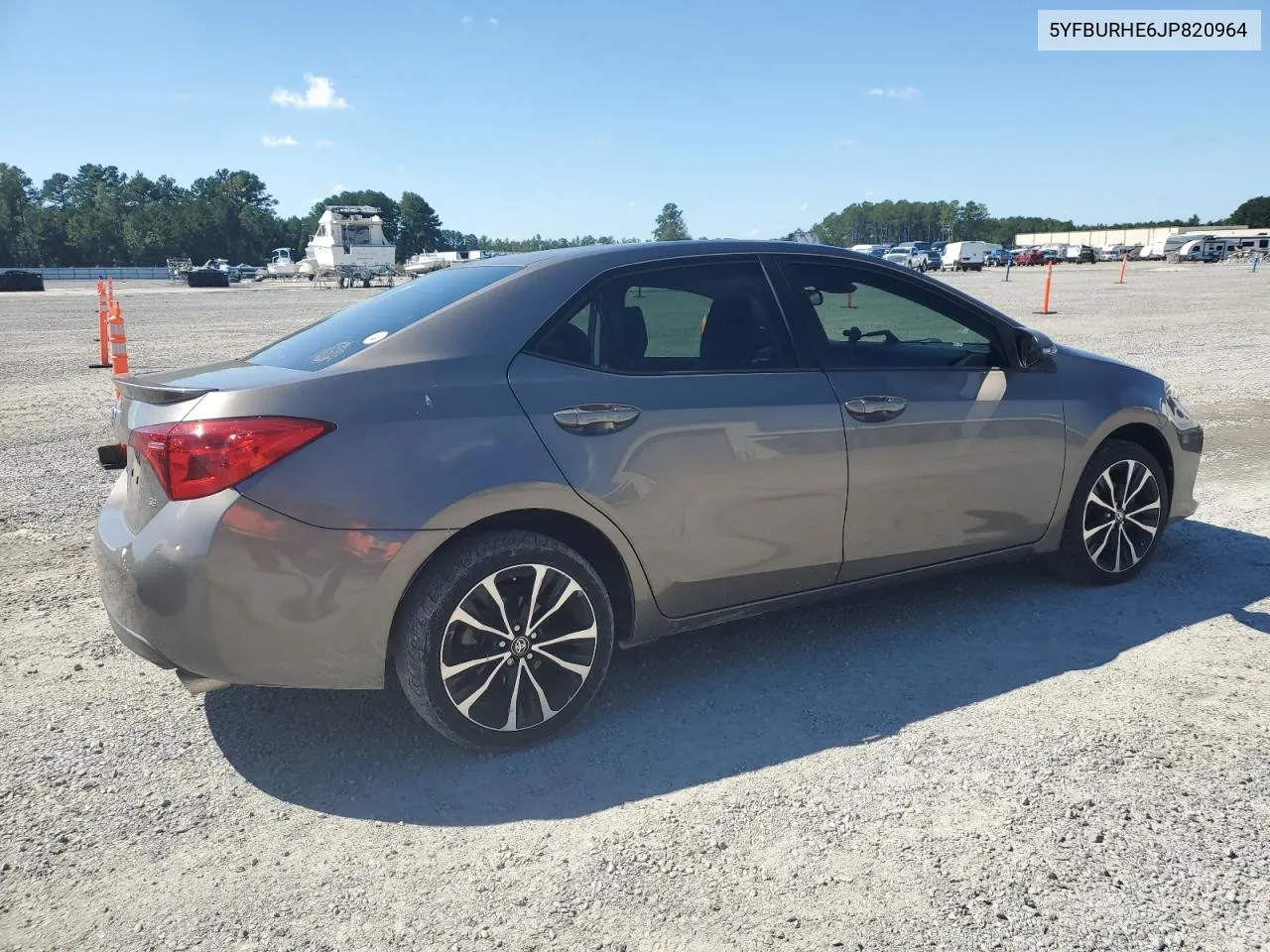 2018 Toyota Corolla L VIN: 5YFBURHE6JP820964 Lot: 72503714