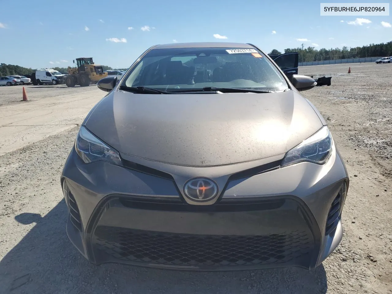 2018 Toyota Corolla L VIN: 5YFBURHE6JP820964 Lot: 72503714