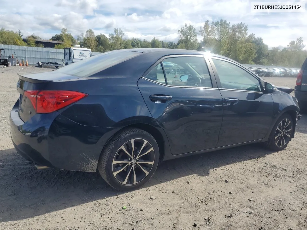 2018 Toyota Corolla L VIN: 2T1BURHE5JC051454 Lot: 73216734