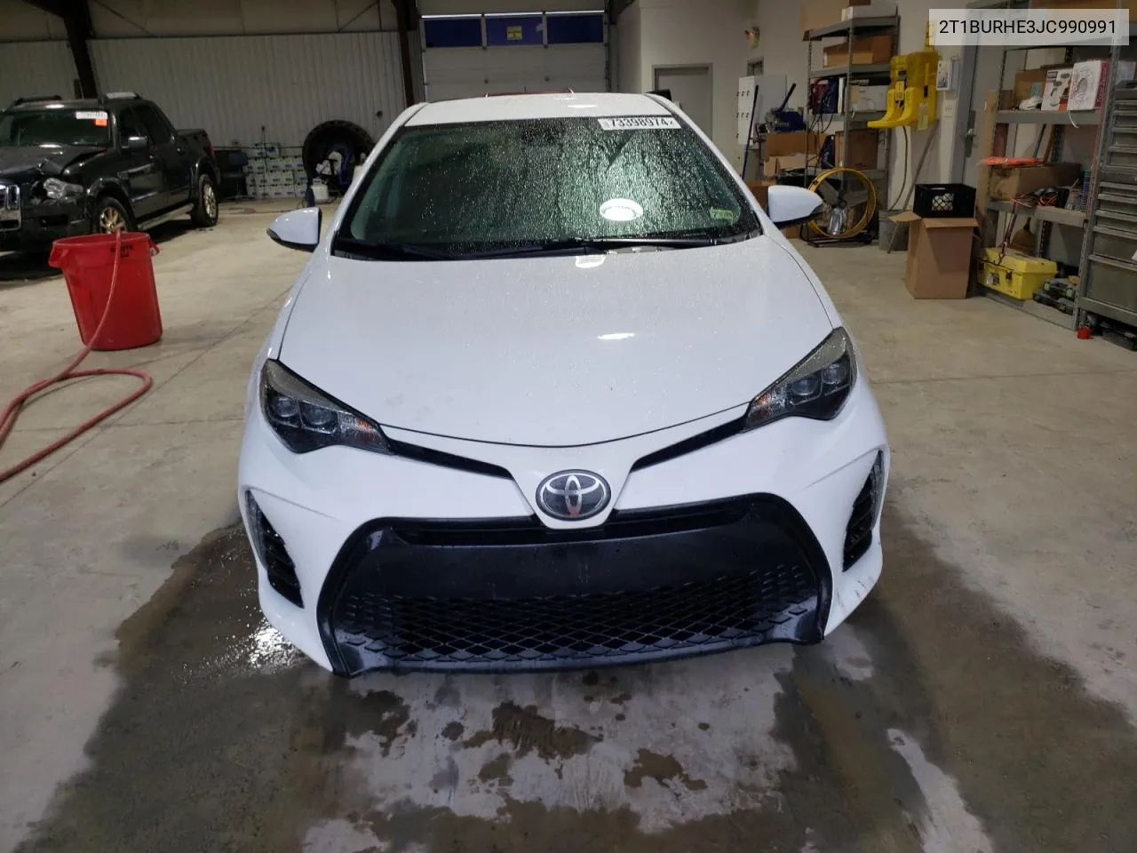 2018 Toyota Corolla L VIN: 2T1BURHE3JC990991 Lot: 73398974