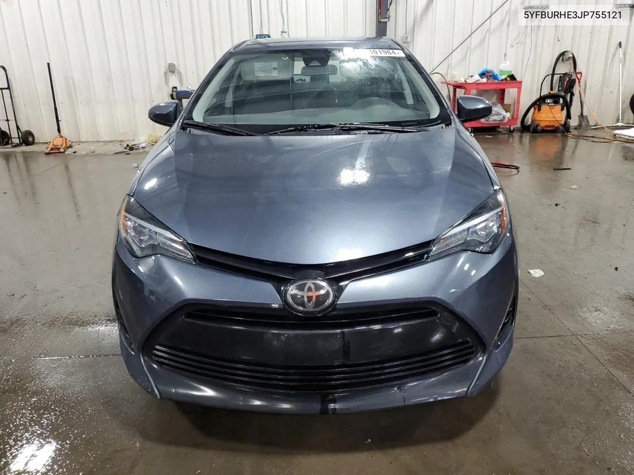 2018 Toyota Corolla L VIN: 5YFBURHE3JP755121 Lot: 73401984