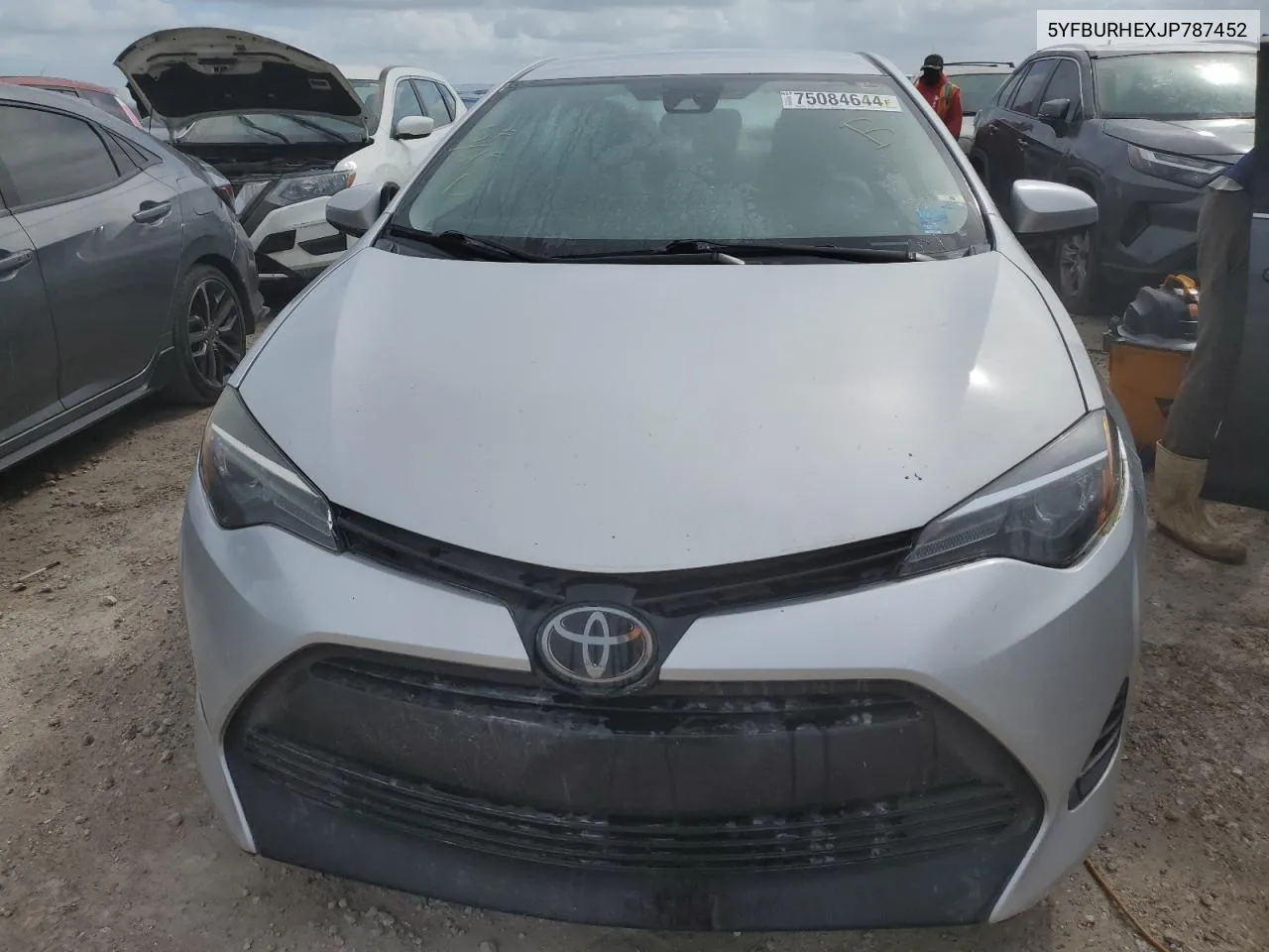 2018 Toyota Corolla L VIN: 5YFBURHEXJP787452 Lot: 75084644