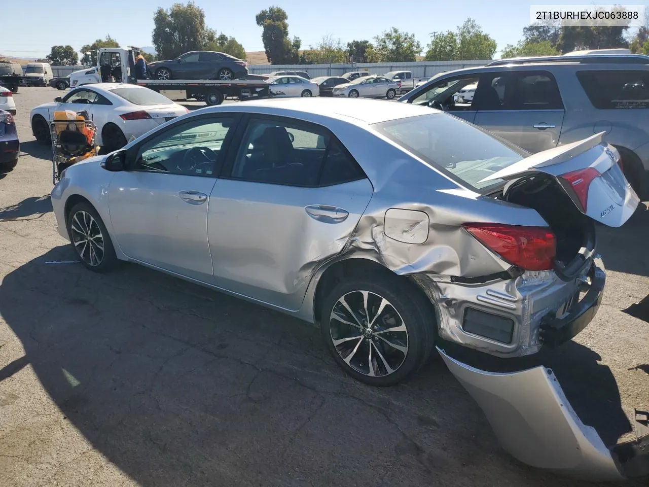 2018 Toyota Corolla L VIN: 2T1BURHEXJC063888 Lot: 76067434