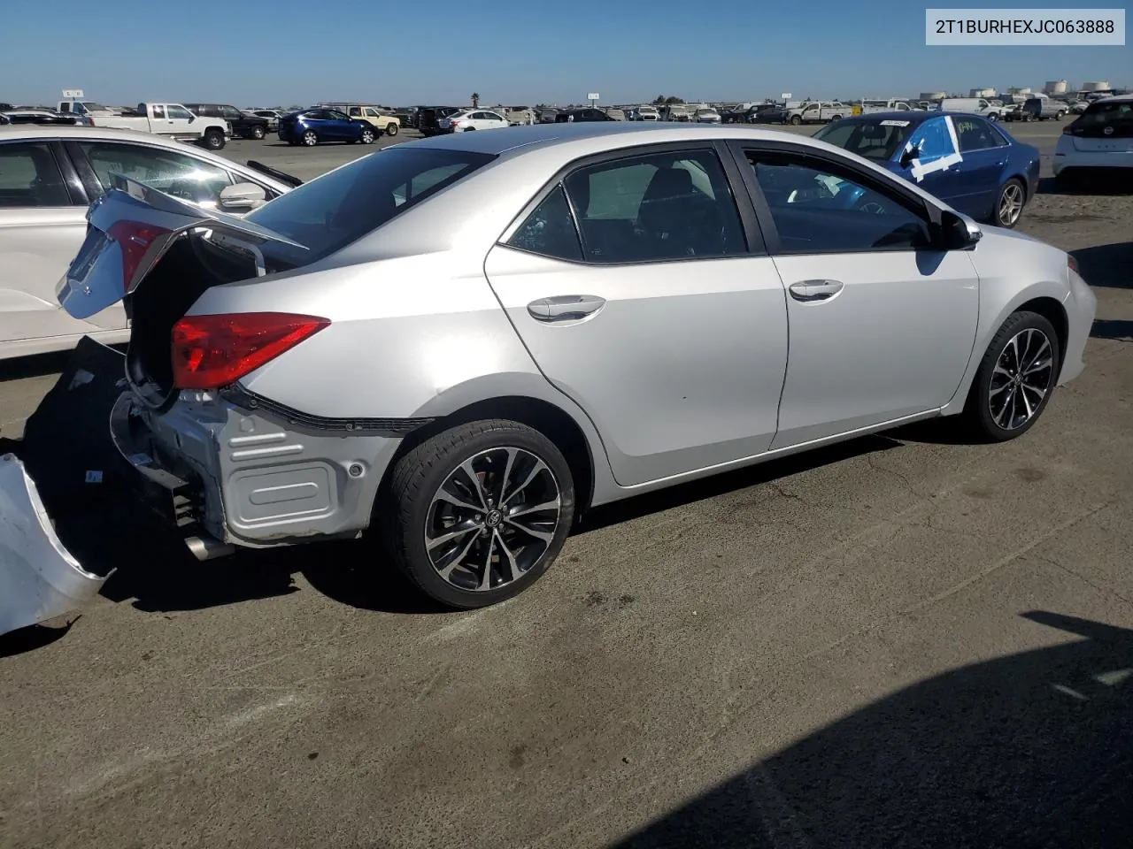 2018 Toyota Corolla L VIN: 2T1BURHEXJC063888 Lot: 76067434