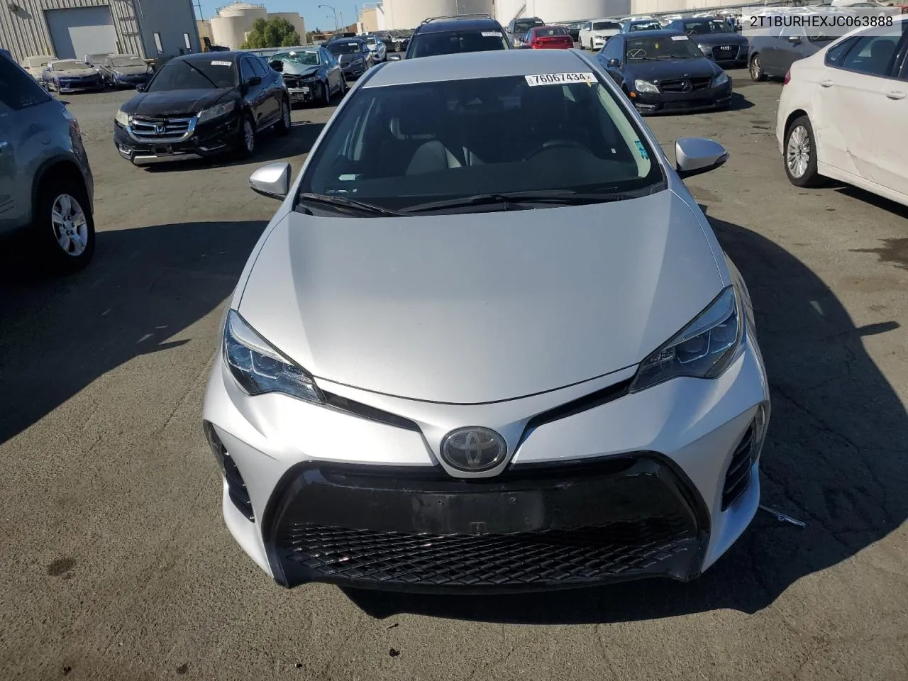 2018 Toyota Corolla L VIN: 2T1BURHEXJC063888 Lot: 76067434