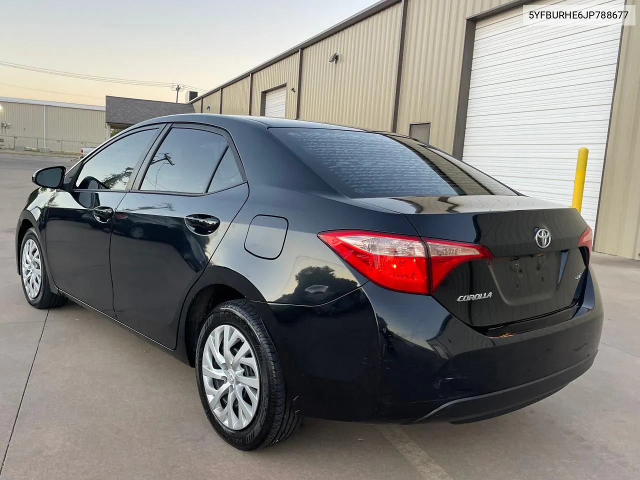 2018 Toyota Corolla L VIN: 5YFBURHE6JP788677 Lot: 78749764